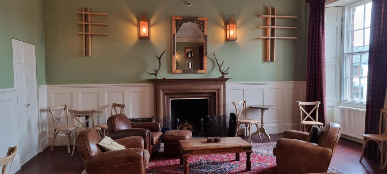 Buccleuch And Queensberry Arms Hotel Thornhill  Exteriér fotografie