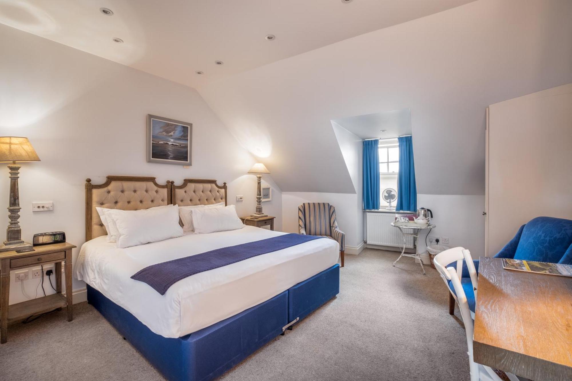 Buccleuch And Queensberry Arms Hotel Thornhill  Exteriér fotografie