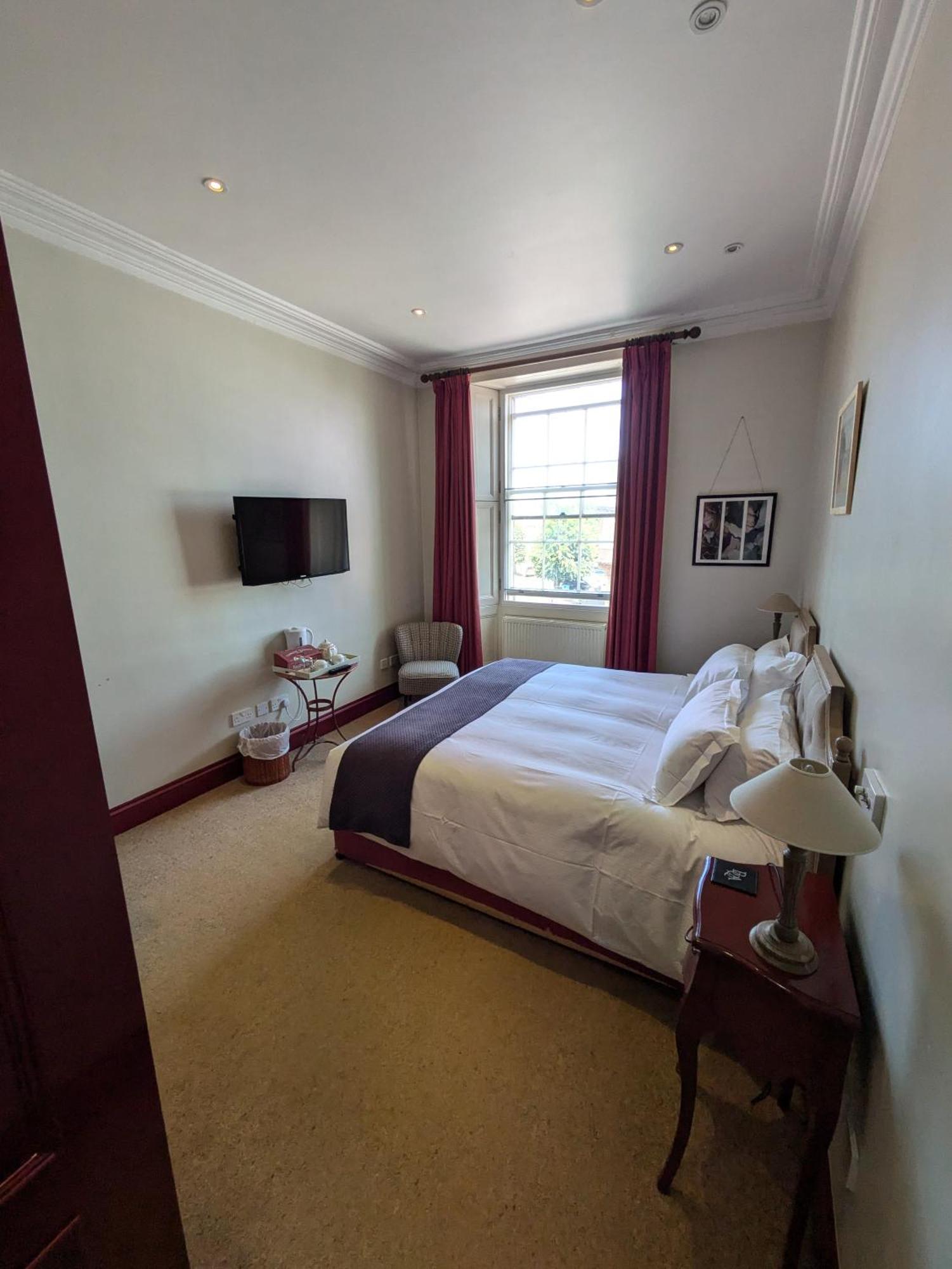 Buccleuch And Queensberry Arms Hotel Thornhill  Exteriér fotografie