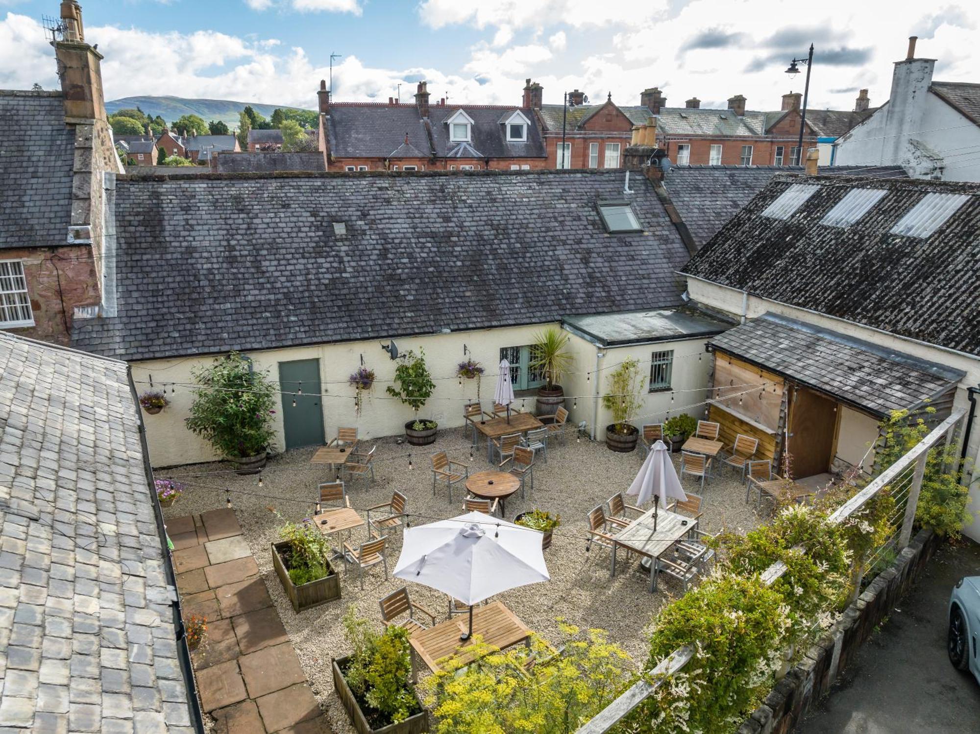 Buccleuch And Queensberry Arms Hotel Thornhill  Exteriér fotografie